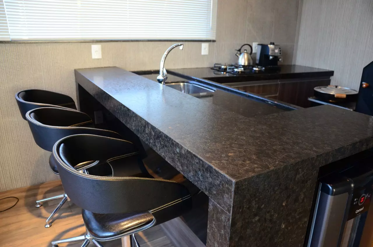 Sua bancada de granito ou mármore pode durar menos se fizer o uso de vinagre sobre ela - Fonte: Pixabay