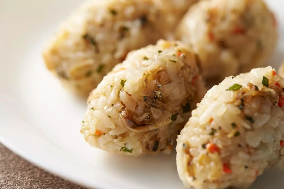 Bolinho de arroz no air fryer: veja a receita desse prato saboroso e perfeito para qualquer momento - Reprodução Canva