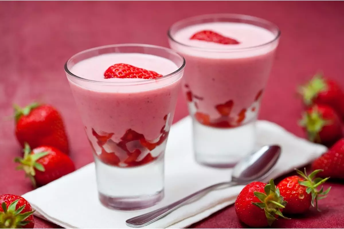 Danoninho caseiro: aprenda a fazer esse delicioso iogurte em casa com 3 ingredientes - Reprodução Canva