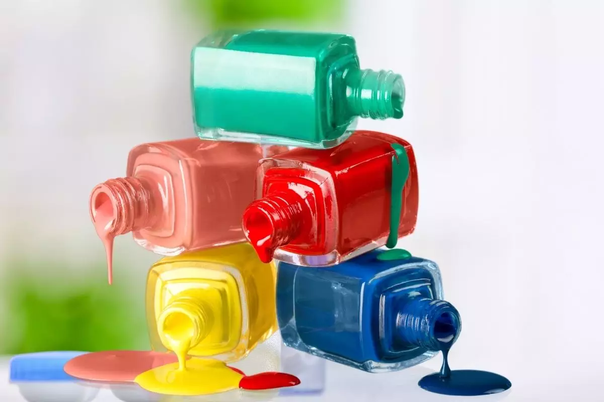 Esmalte caseiro natural: faça essa receita agora e deixe suas unhas ainda mais lindas