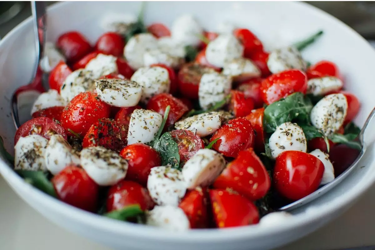Salada caprese: veja uma receita simples para preparar esse prato italiano - Reprodução Canva