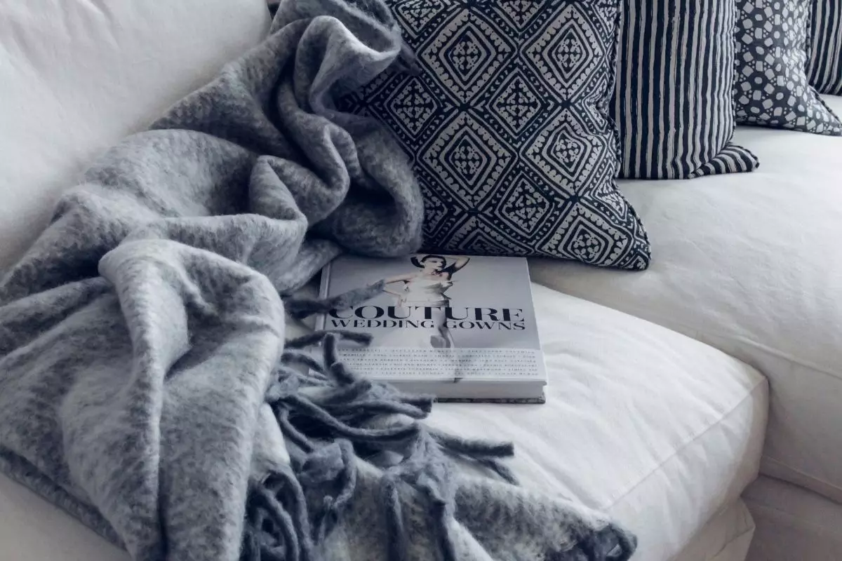 Manta de microfibra: confira as dicas sobre como lavá-la do jeito correto