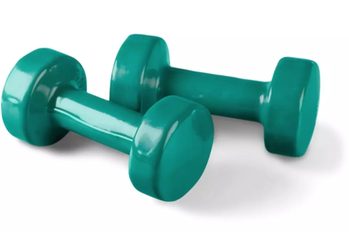 Pesos caseiros para treinar em casa; muito simples e barato - Reprodução Canva