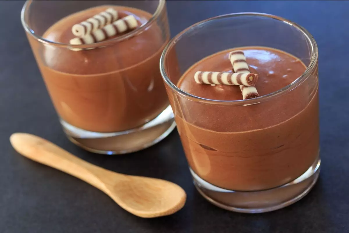 Brigadeiro no air fryer: veja como preparar essa sobremesa deliciosa em poucos minutos - Fonte: Canva