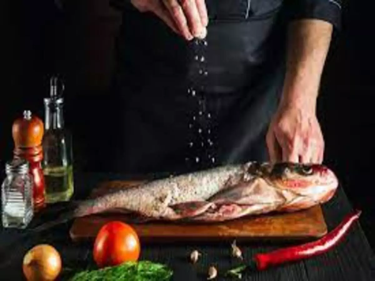 Como tirar cheiro de peixe da cozinha e mãos? Veja dicas super fáceis com coisas que tem em casa - Fonte: Pixabay