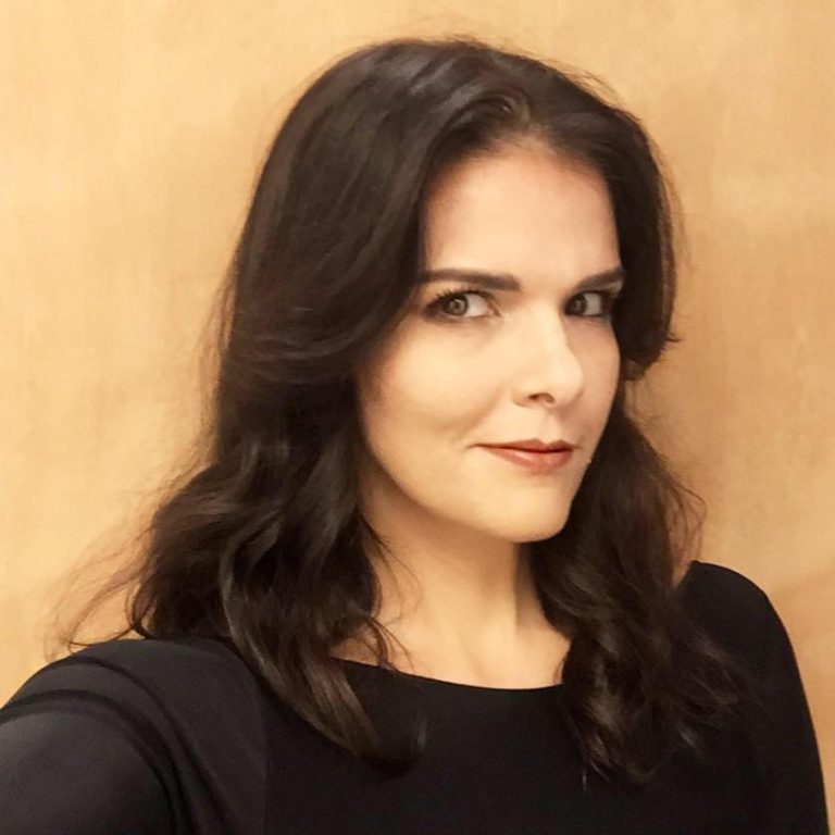 Maria Augusta Ribeiro. Profissional da informação, especialista em Netnografia e Comportamento Digital - Belicosa.com.b