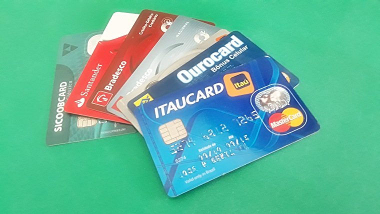 Empréstimo pelo Cartão de crédito sem usar seu limite. Foto/Roberto Mentha