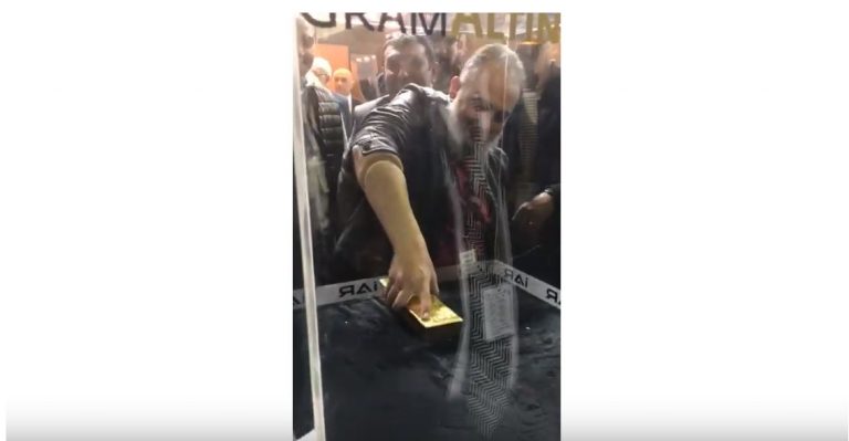 Tirar barra de ouro / Captura : You Tube