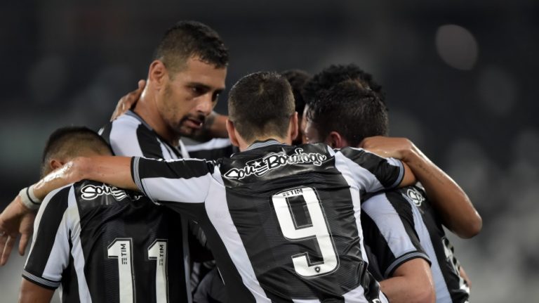 Que fase! Botafogo tem o pior aproveitamento no segundo turno do Campeonato Brasileiro