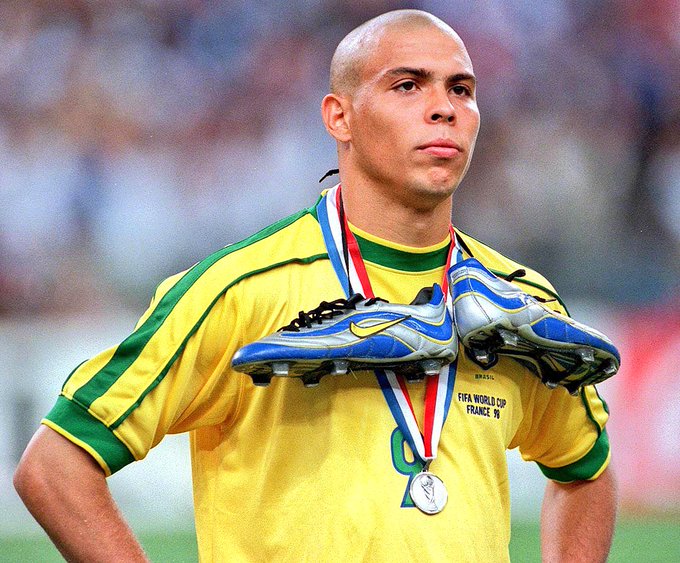 Saiba quem foi o primeiro jogador brasileiro a assinar contrato vitalício com um patrocinador