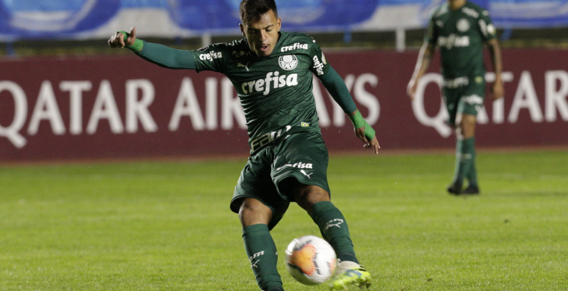 Gabriel Menino completa 1 ano como profissional do Palmeiras; veja a trajetória