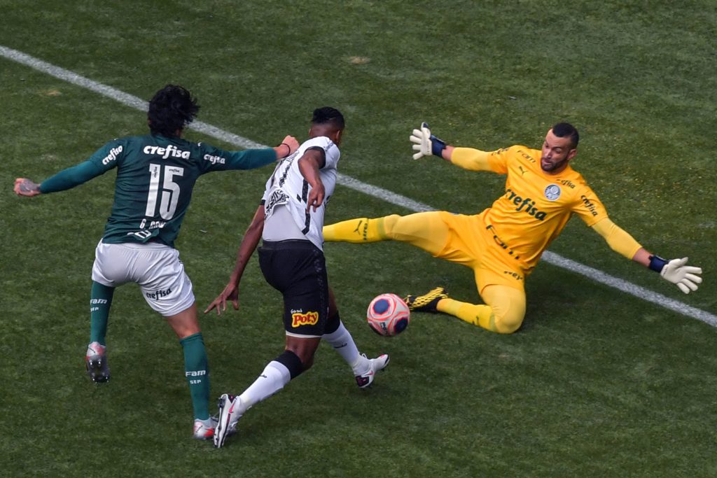 Veja quais são os goleiros que mais fazem defesas no Brasileirão 2020