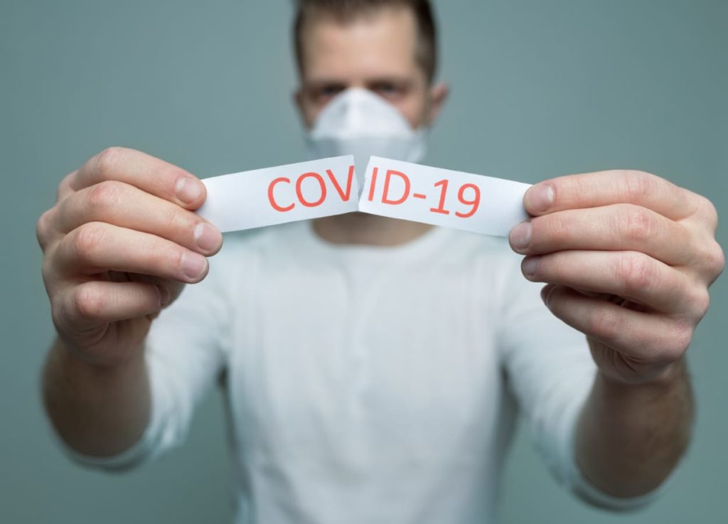 Covid-19 em Minas Gerais: número de casos tende a aumentar e vacinação pode ser antecipada para esta segunda (18/01)