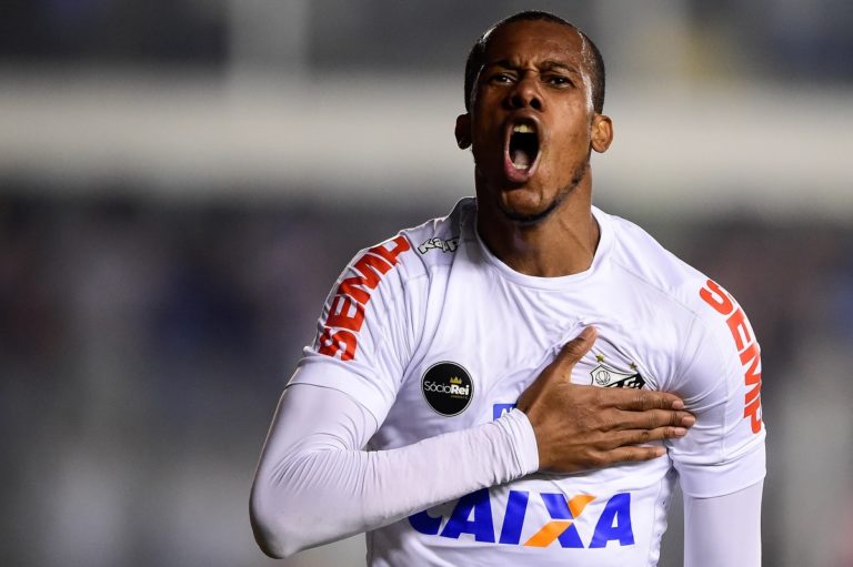 Sem poder contratar, veja os reforços improváveis do Santos para 2021