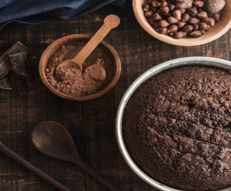 bolo de chocolate simples e fofinho