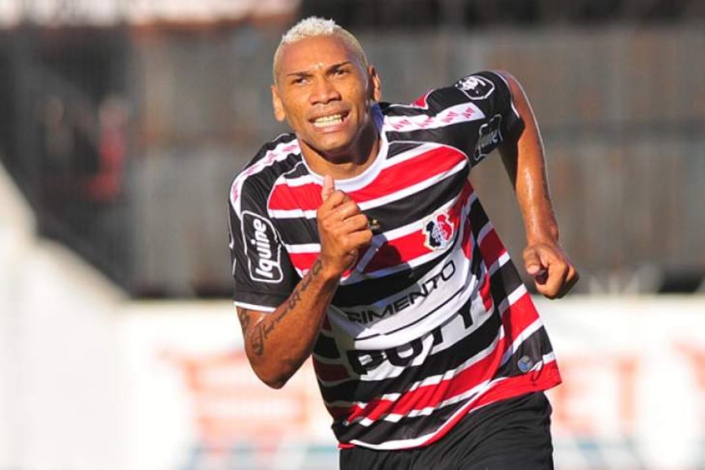  Confira 3 grandes ídolos do futebol pernambucano. Imagem: Reprodução Acervo JC