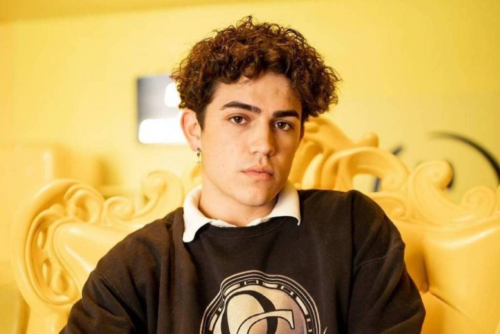 Astro do Tiktok morre depois de levar tiro em ataque no Cinema na Califórnia