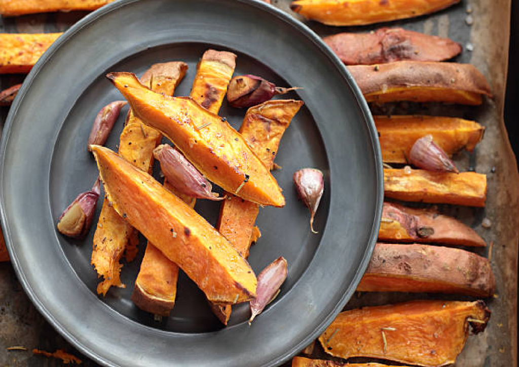 Batata doce grelhada (Foto: Reprodução iStock)
