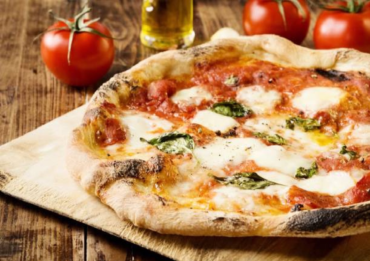 Pizza caseira: Receita perfeita fácil e perfeita para toda a família (Foto: Reprodução iStock)