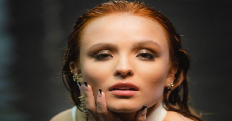 Larissa Manoela Foto Reprodução do Twitter