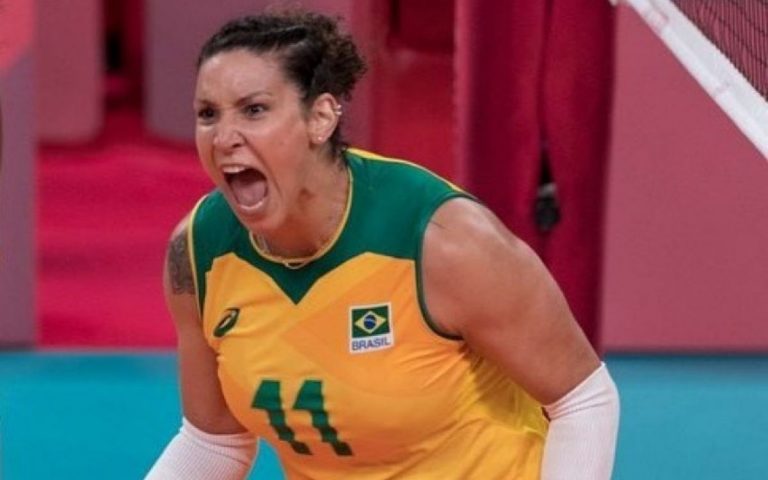 Jogadora Tandara Caixeta diz ser contrária à presença de mais jogadoras trans no vôlei / Crédito de Imagem: Twitter