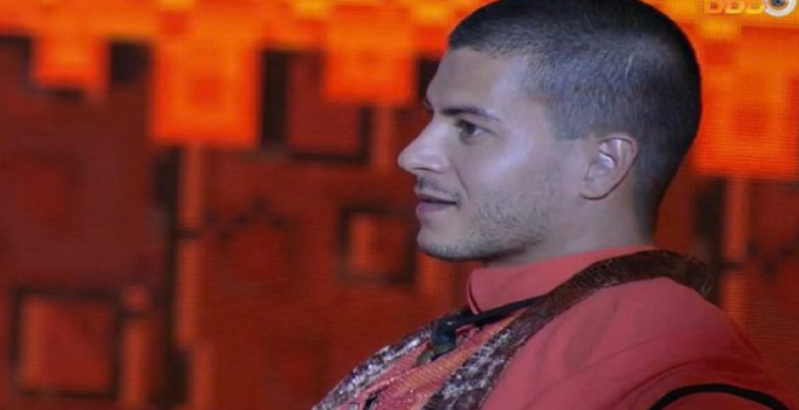 ARTHUR AGUIAR - FOTO REPRODUÇÃO DO TWITTER