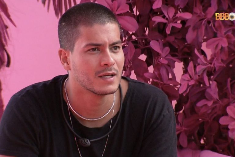 Enquete UOL aponta Arthur Aguiar como campeão do BBB 22 - Foto: Reprodução Twitter Arthur Aguiar