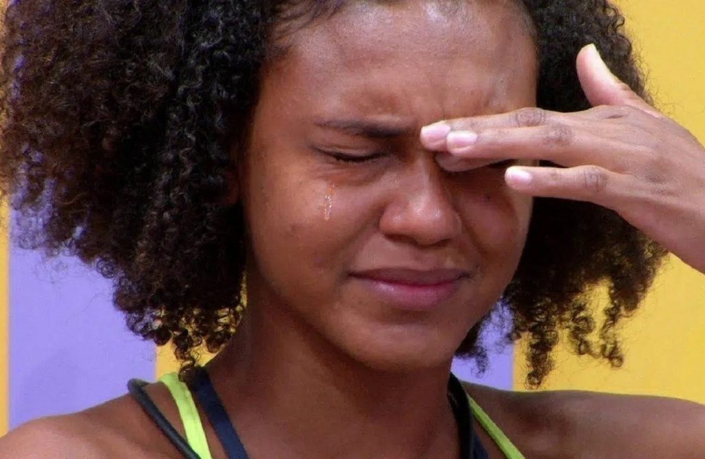 Jessi joga a toalha após volta de Arthur Aguiar (Foto: Reprodução/Globoplay)