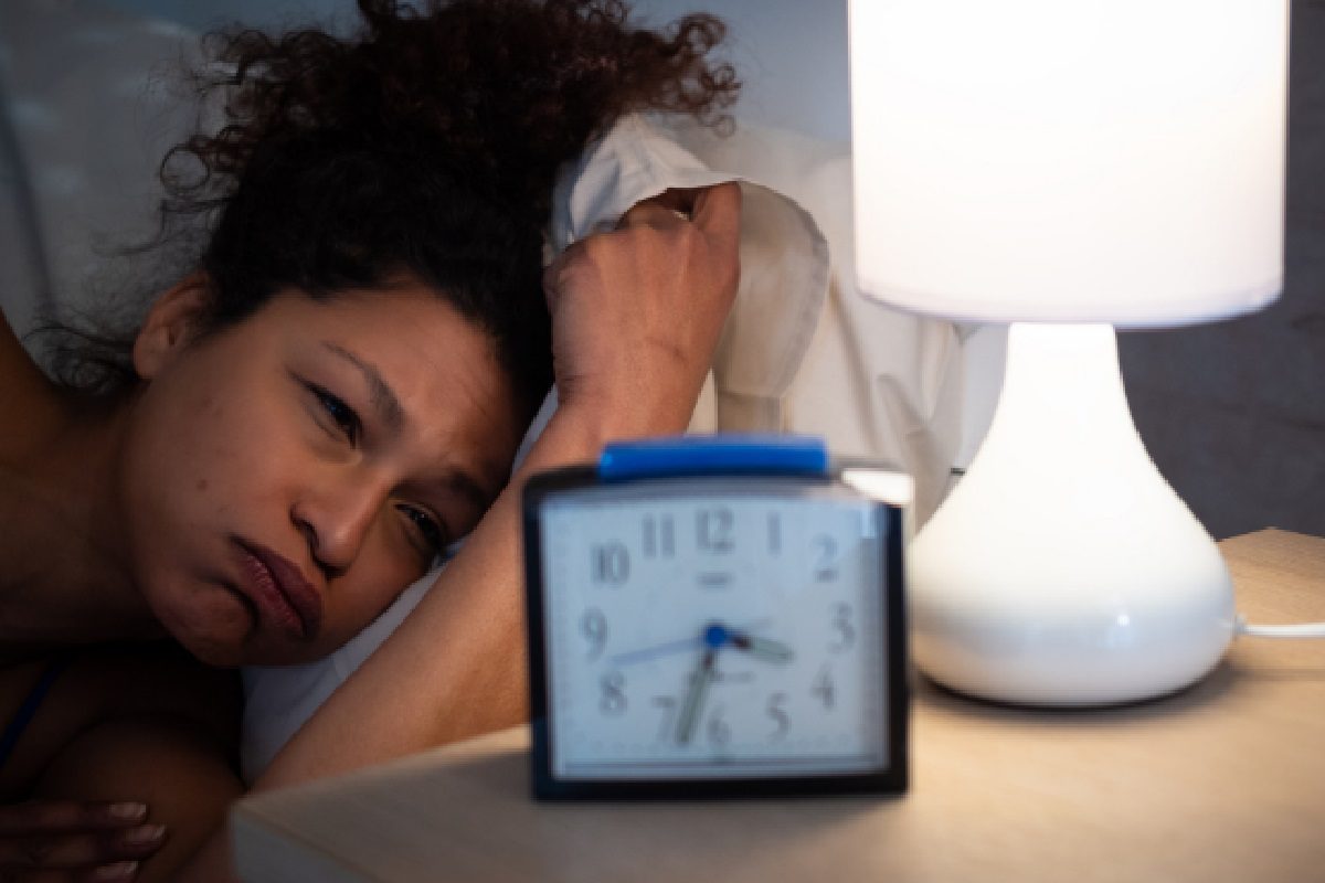 Como combater a insônia, dicas eficientes para conseguir dormir melhor (Foto: Canva Pro)