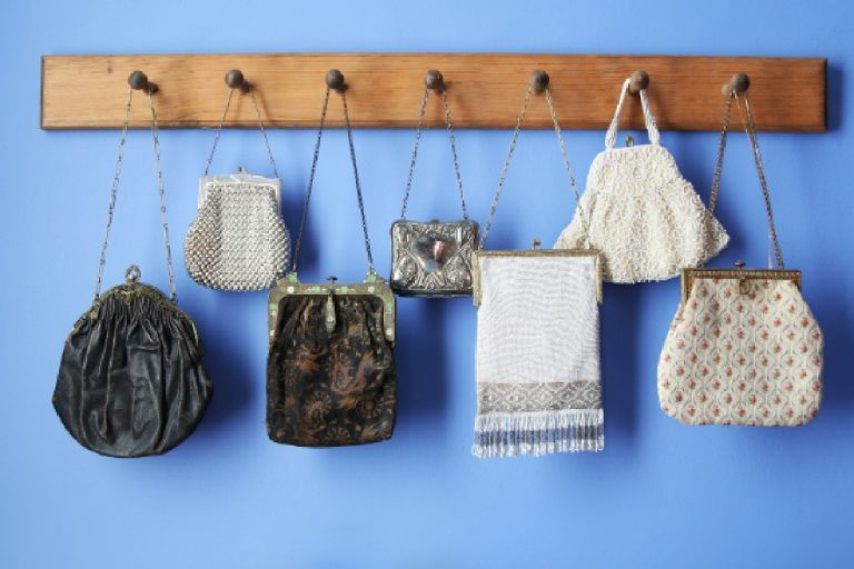 Como guardar bolsas, dicas perfeitas para quem ama acessórios e organização (Foto: Canva Pro)