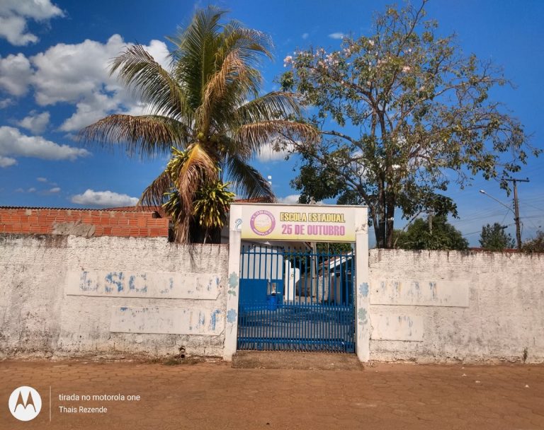 E. E. 25 de outubro-Por Thais Rezende