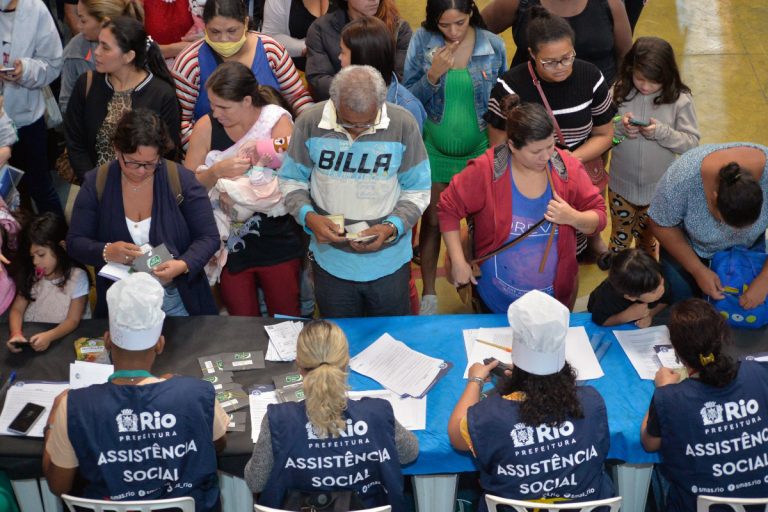 5 mil cartões foram distribuídos pelo programa Prato Feito