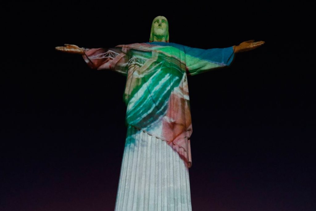 Cristo recebe iluminação