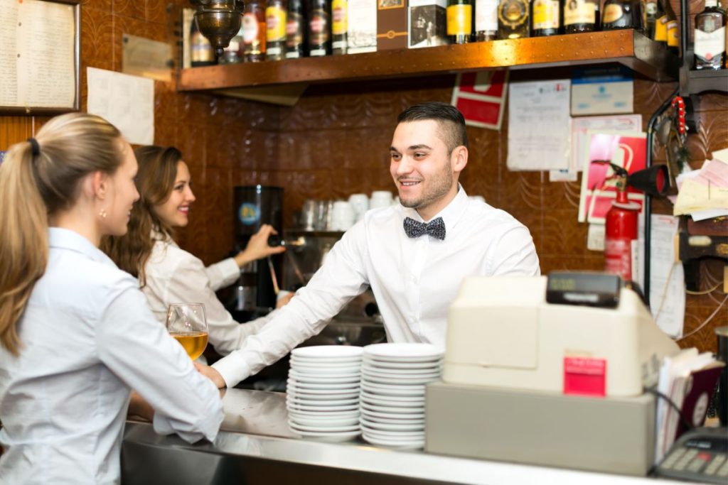 A cidade do rio tem 1.080 vagas de emprego nos setores comercial, de serviços e construção civil: descubra quais os setores contemplados