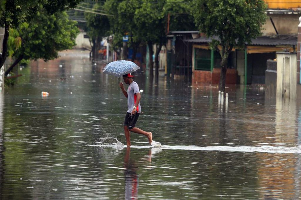 A prefeitura do Rio de Janeiro iniciou uma obra para eliminar pontos críticos de alagamento