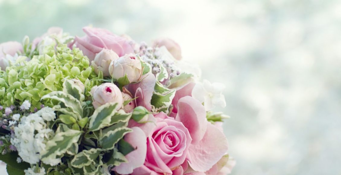 Flores para montar buquê? Confira as 3 melhores opções e dicas práticas! - Fonte: Canva