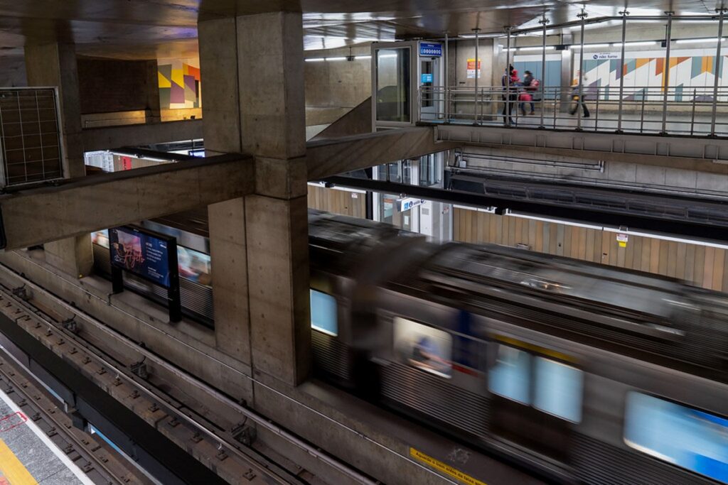 Metrô de SP vive onda de assaltos; mulher desmaia após agressão. Imagem: Márcia Alves/MetrôSP