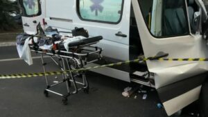 Polícia investiga acidente com ambulância que matou idosa em SP. Imagem: Reprodulção TV Globo