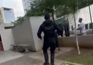 PM fecha biqueira perto de shopping de luxo; veja como foi. Imagem: Reprodução