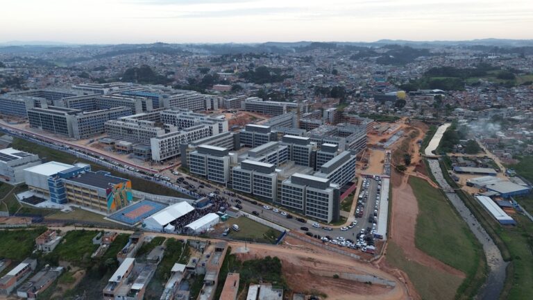 CDHU gera mais de 60 mil empregos em SP, diz governo