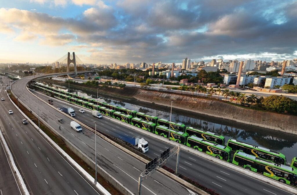 Ônibus elétricos em SP irão economizar 20 mi de litros diesel, diz Nunes. Imagem: JF Dorio/Prefeitura de São Paulo