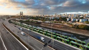 Ônibus elétricos em SP irão economizar 20 mi de litros diesel, diz Nunes. Imagem: JF Dorio/Prefeitura de São Paulo