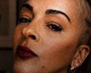 Quem era Priscila, mãe de duas filhas que morreu atropelada. Imagem: Redes sociais