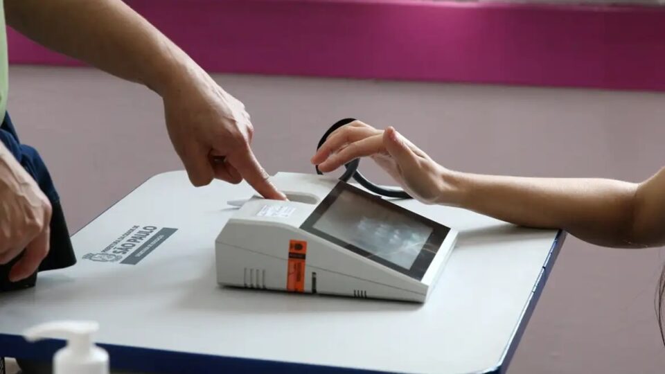 Biometria: cidade de SP tem 84,86% de eleitores cadastrados. Imagem: Rovena Rosa/Agência Brasil