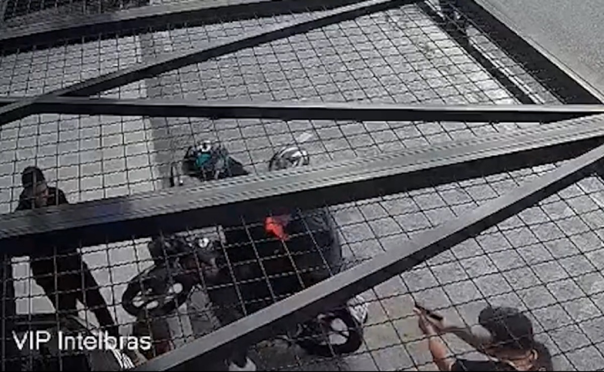 Entenda como assalto de 'brincadeira' quase virou tragédia. Imagem: Reprodução Entenda como assalto de 'brincadeira' quase virou tragédia. Imagem: Reprodução