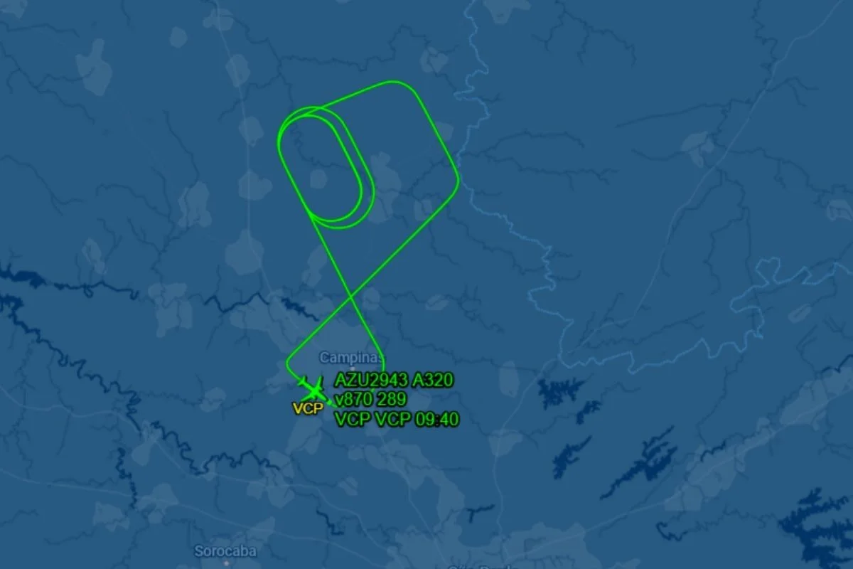 Avião da Azul declara emergência e volta a Viracopos. Imagem: Divulgação Avião da Azul declara emergência e volta a Viracopos. Imagem: Divulgação