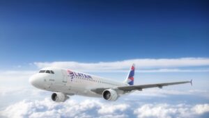 Avião 'despenca' 7.000m em 5 minutos e assusta passageiros. Imagem: Divulgação Latam