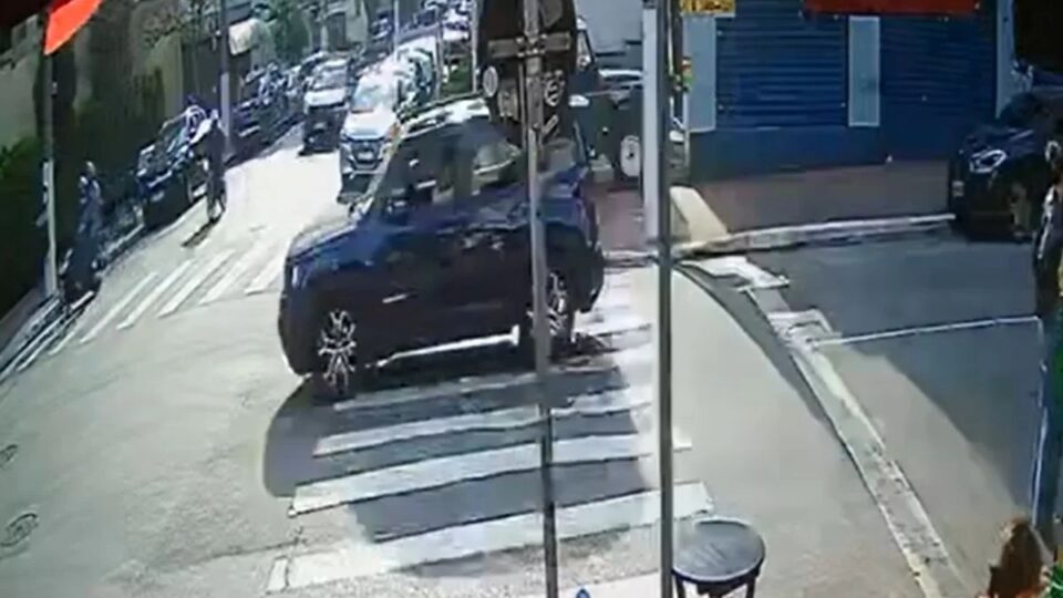 Perseguição em SP termina com motociclista gravemente ferido. Imagem: Reprodução