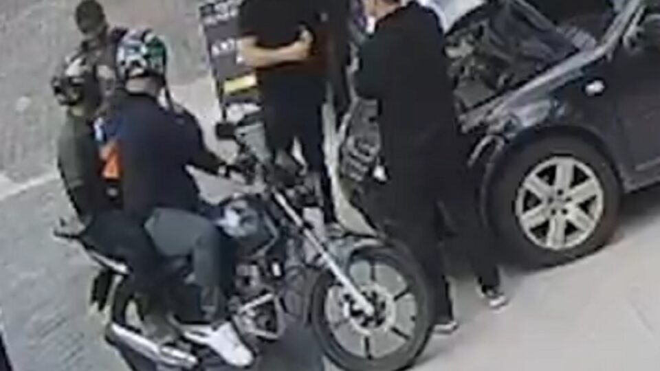 Assalto de brincadeira: morre um dos homens baleados. Imagem: Reprodução