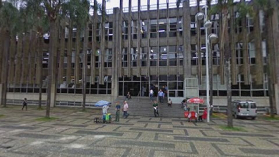 Padrasto é condenado a 2 anos e 4 meses de prisão por homofobia. Imagem: Google Maps